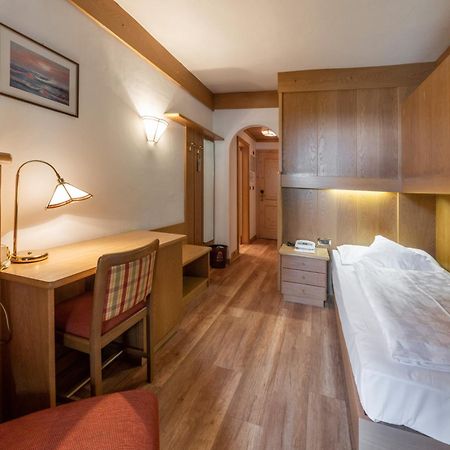 סלבה די ואל גרדנה Hotel Armin מראה חיצוני תמונה