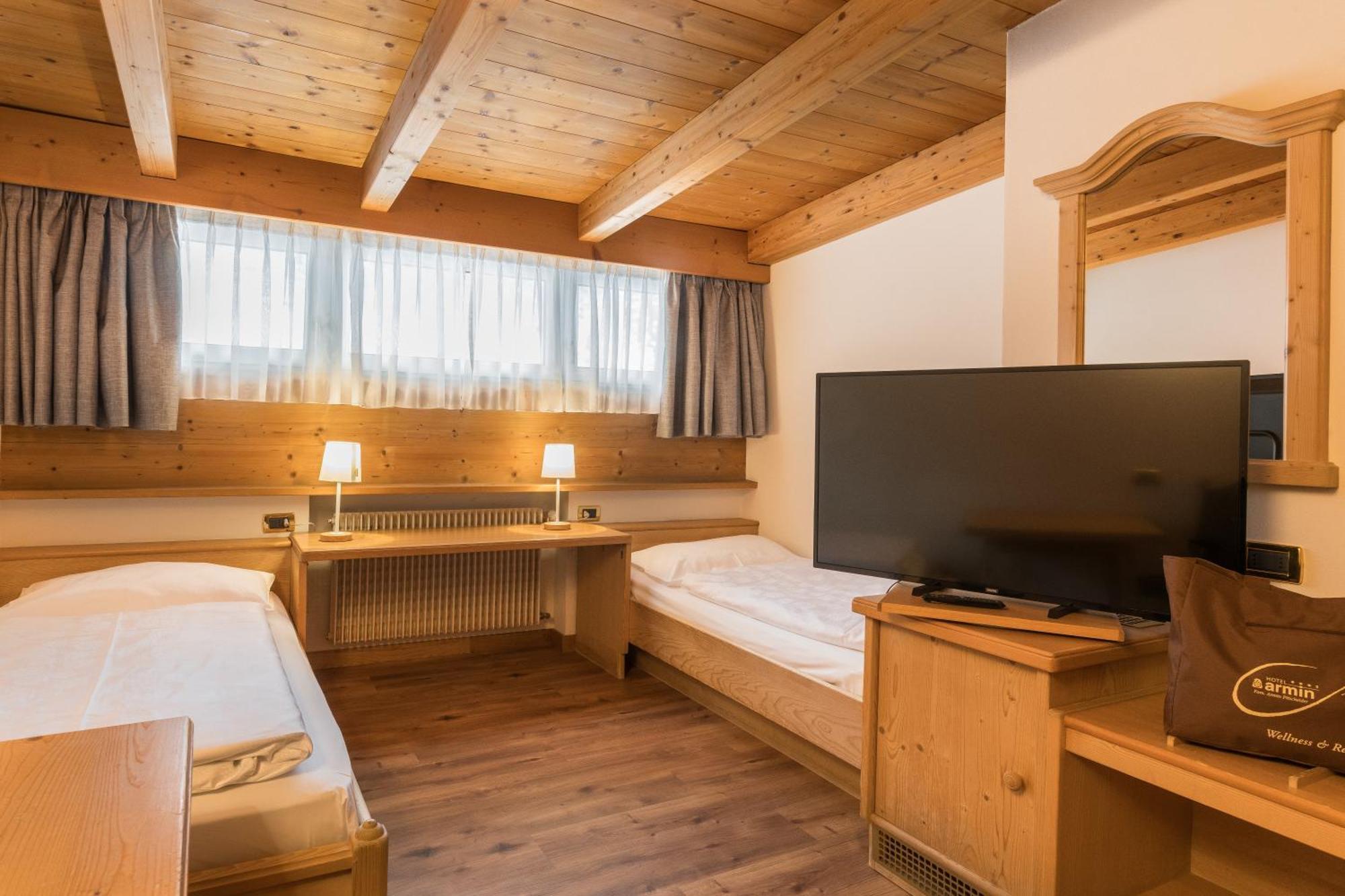 סלבה די ואל גרדנה Hotel Armin מראה חיצוני תמונה